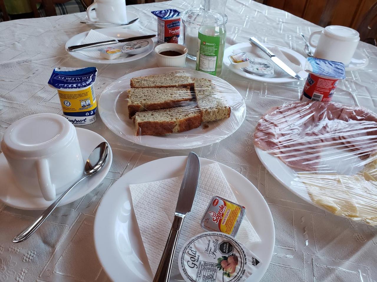 Antiguos Bed And Breakfast Puerto Natales Ngoại thất bức ảnh