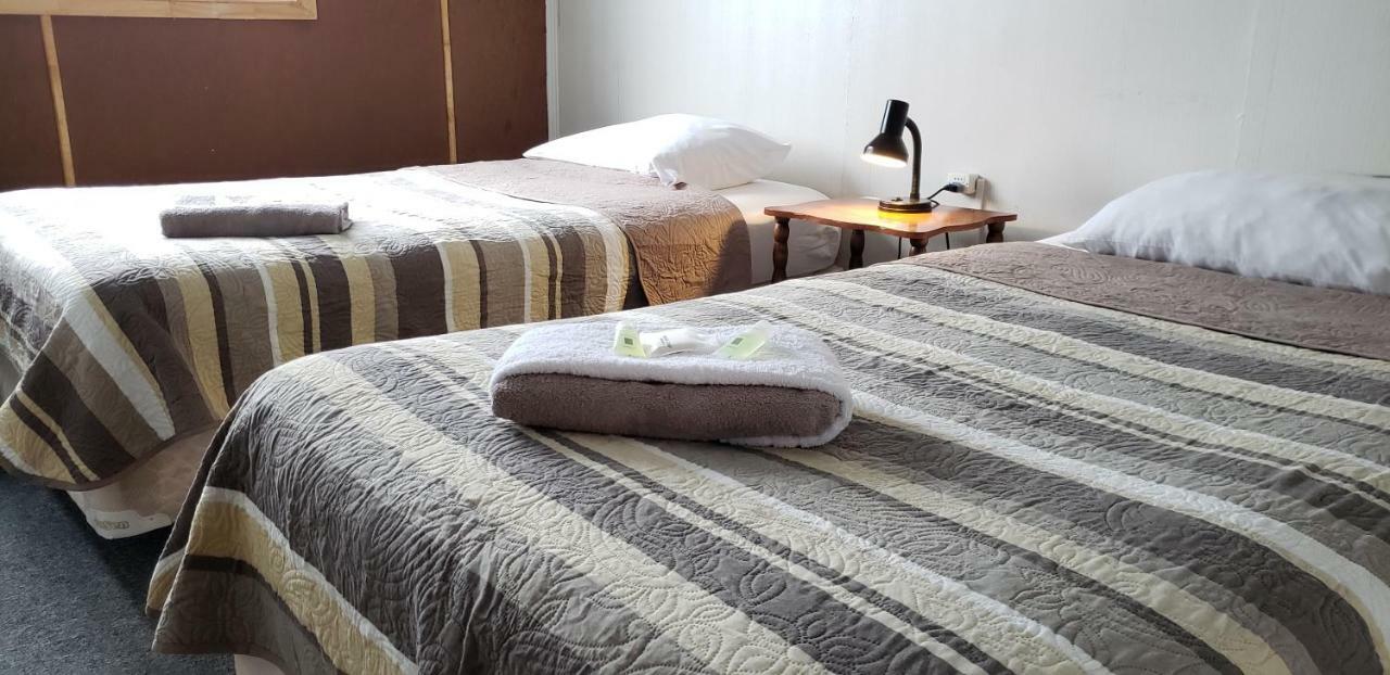 Antiguos Bed And Breakfast Puerto Natales Ngoại thất bức ảnh